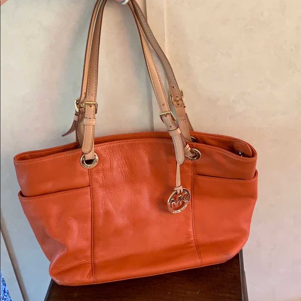 Michael kors purse
